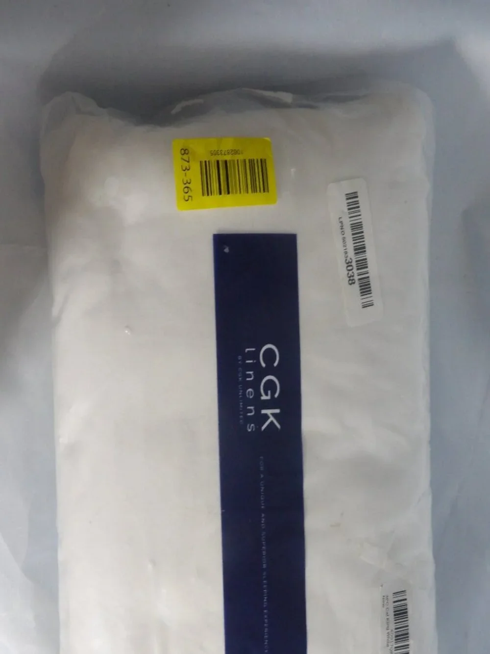 New Cal KING LINENS White Sheets 4 Pieces Microfiber